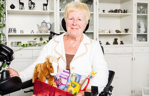 csm_Irmhild_Baerend_Die_Mutter_von_Weihnachten_im_Schuhkarton_960x620_c9d4956894.jpg  