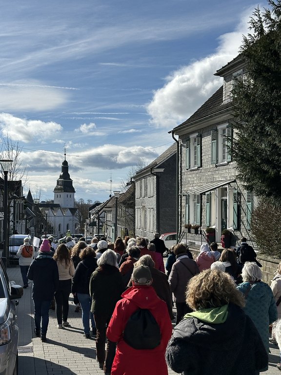 k-Nümbrecht_Kirche_.JPG  