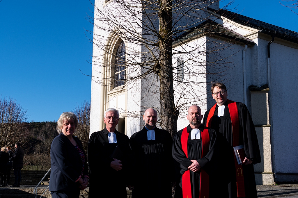 Thomas_Marhöfer_bei_Ordination_von_Heiko_Schöler__Mitte_.jpg  