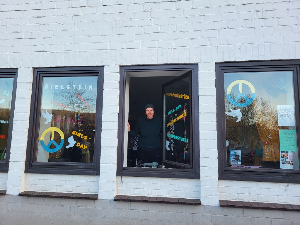 Das Bild zeigt Pfarrerin Silke Molnár 